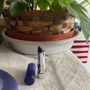 e Matt Matt Matt Vibrant Shock Lipstick #09 Rockin Princess